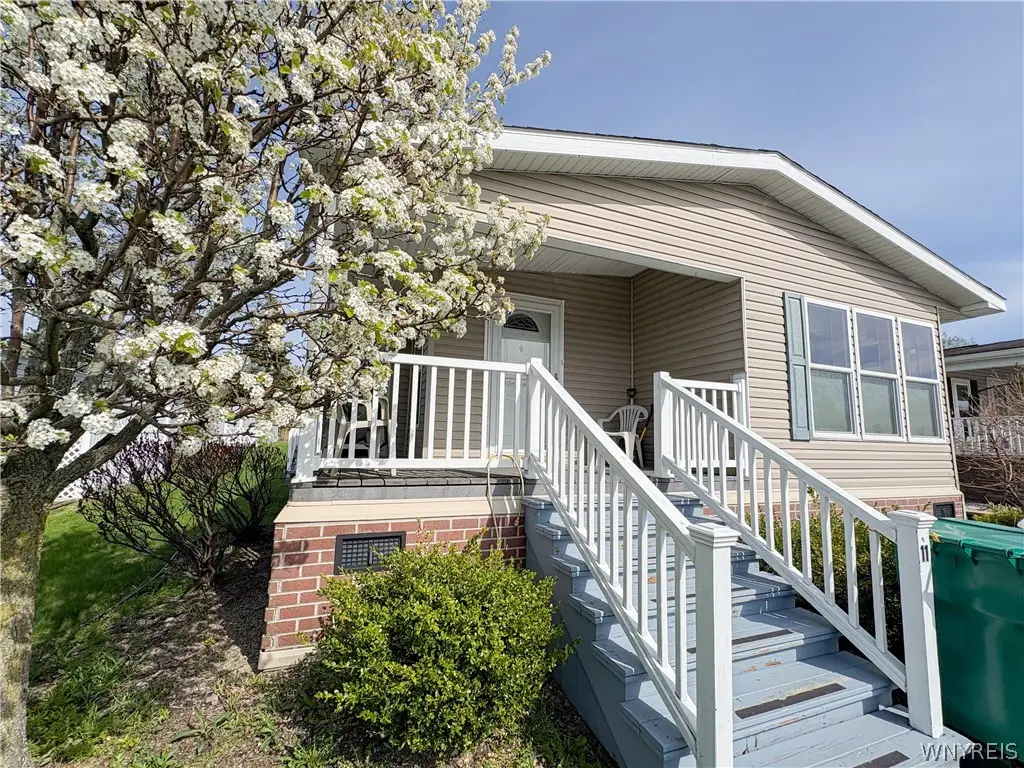 5455 Southwestern Boulevard #11, Hamburg, NY 14075 - #1