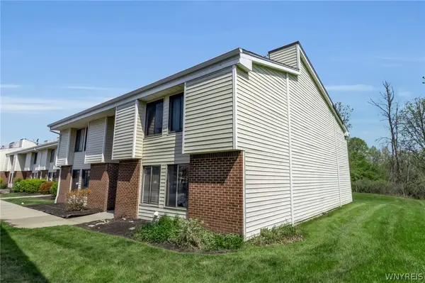 43 Bee Hunter Court #A, East Amherst, NY 14051