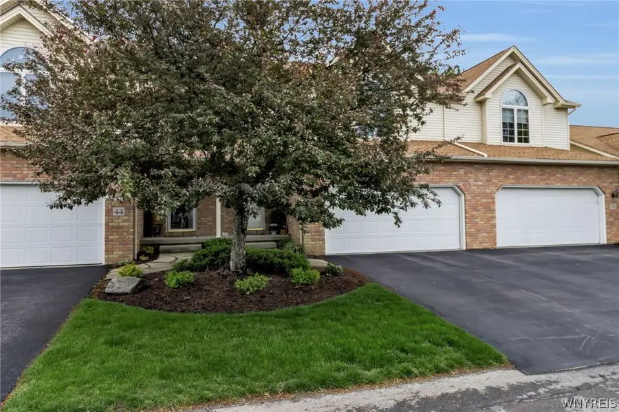 48 Pineview Court, Buffalo, NY 14224 - #2