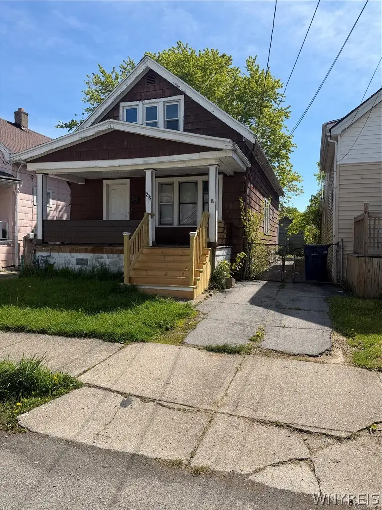 203 Roslyn Street, Buffalo, NY 14215 - #2