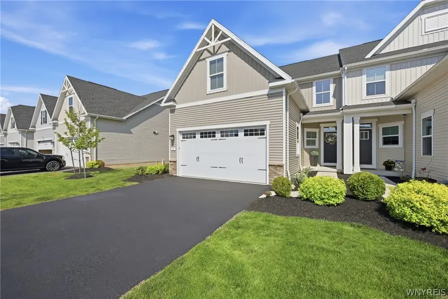 155 Sandstone Circle, Grand Island, NY 14072 - #3