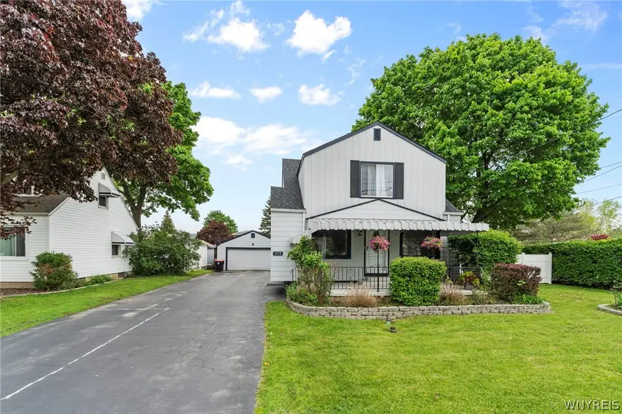 372 Aurora Street, Lancaster, NY 14086 - #2