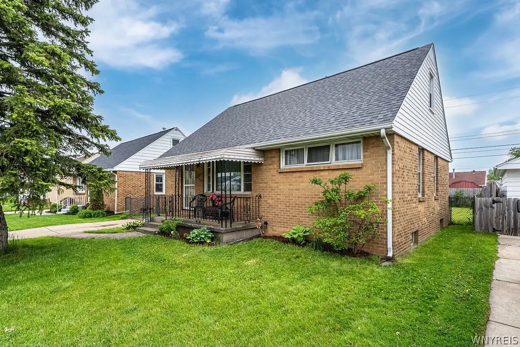 246 N Willowlawn Parkway, Cheektowaga, NY 14206 - #1