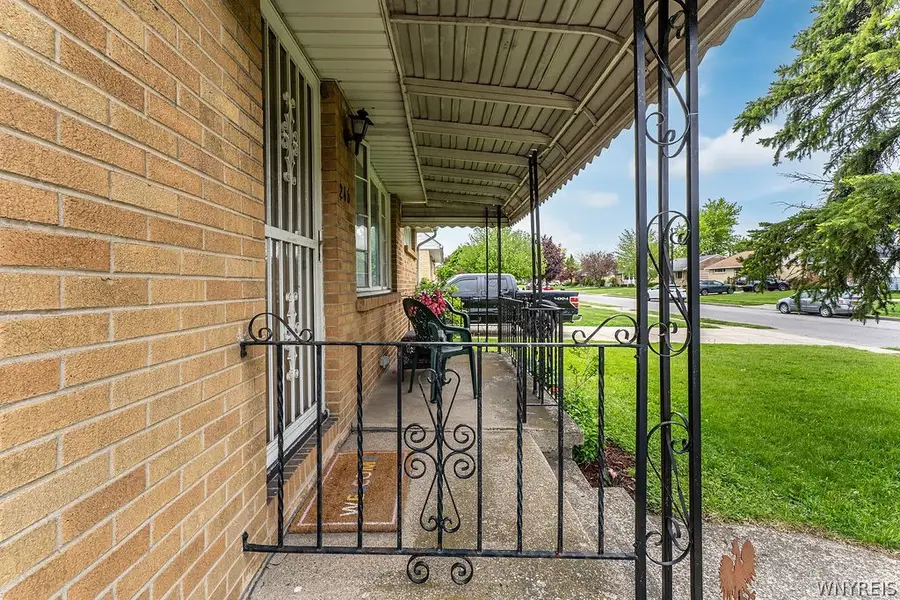 246 N Willowlawn Parkway, Cheektowaga, NY 14206 - #3