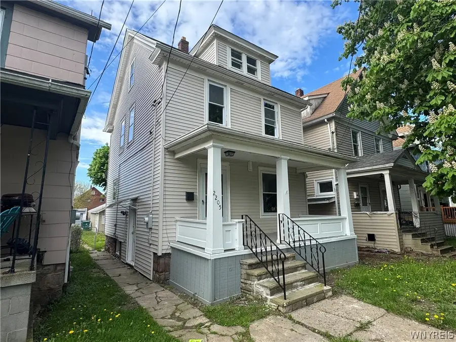 2205 La Salle Avenue, Niagara Falls, NY 14301 - #2