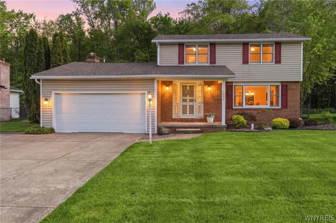 274 Fareway Lane, Grand Island, NY 14072 - #1