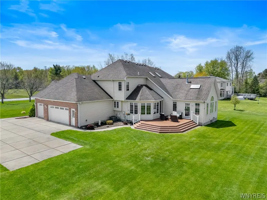 5600 William Street, Lancaster, NY 14086 - #3