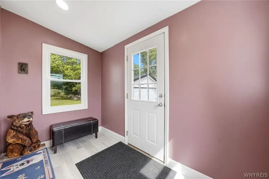910 Girdle Road, East Aurora, NY 14052 - #3