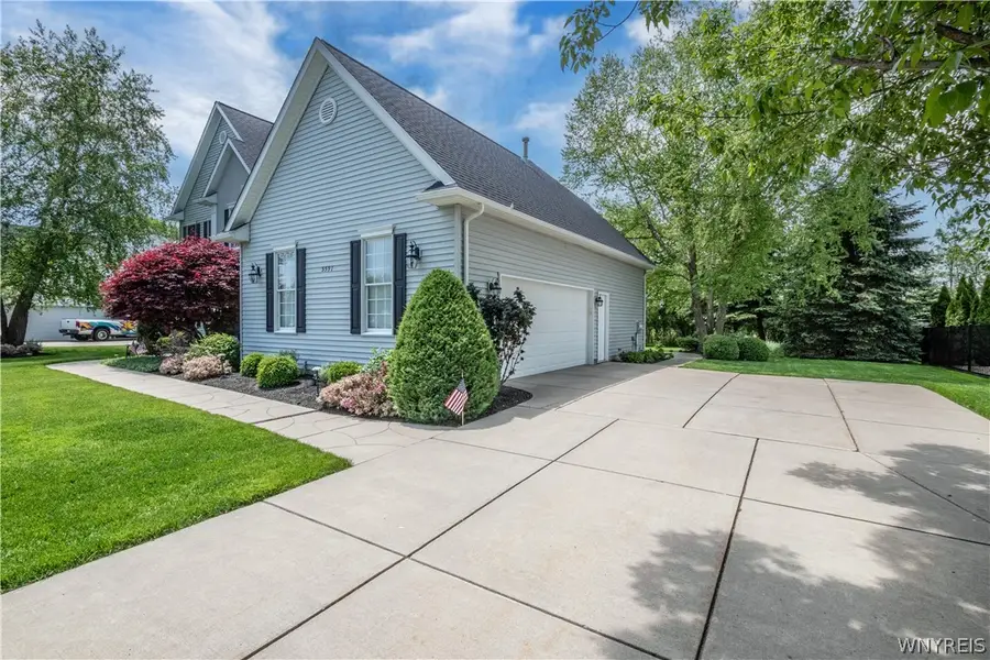 5591 Marthas Vineyard, Clarence Center, NY 14032 - #3