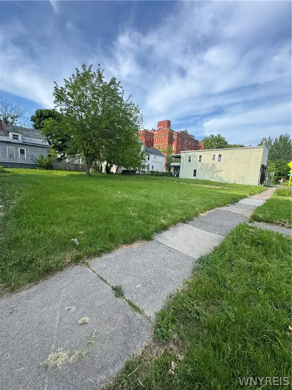 518 Ferry Avenue, Niagara Falls, NY 14301