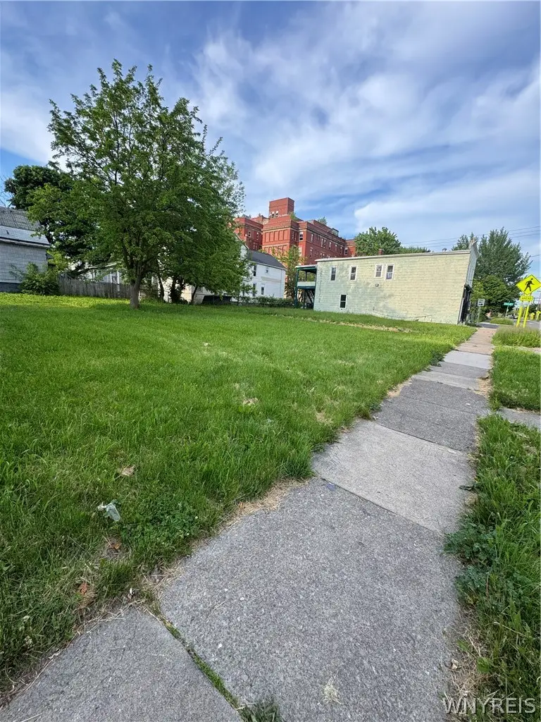 518 Ferry Avenue, Niagara Falls, NY 14301 - #2