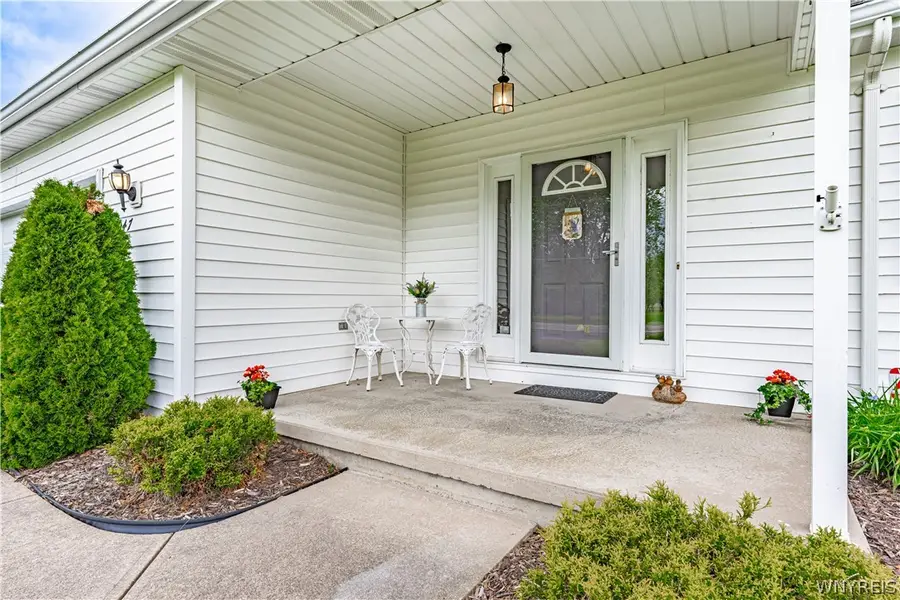 7047 Lincoln Avenue Extension, Lockport, NY 14094 - #2