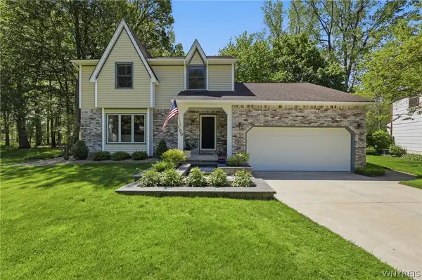 100 Bramhill Court, East Amherst, NY 14051