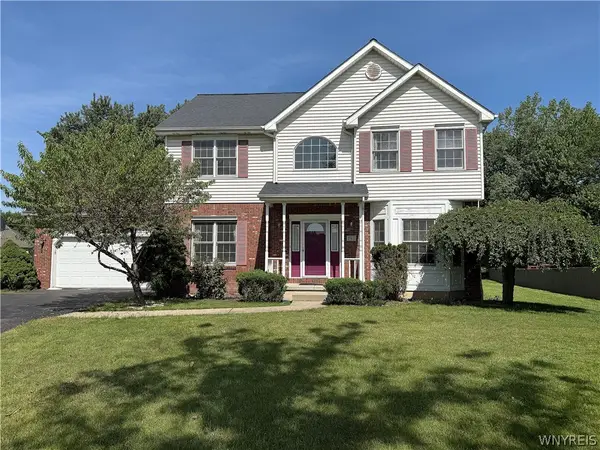 193 Meadow Spring Lane, East Amherst, NY 14051