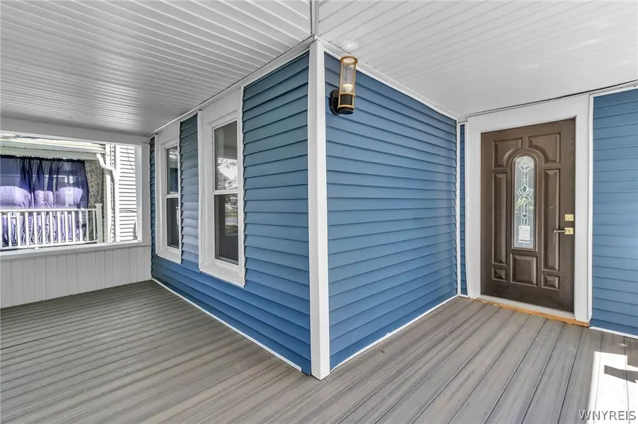 227 Wheatfield St, North Tonawanda, NY 14120 - #3