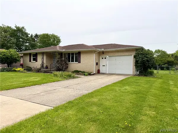 4005 Staley Drive, Hamburg, NY 14075