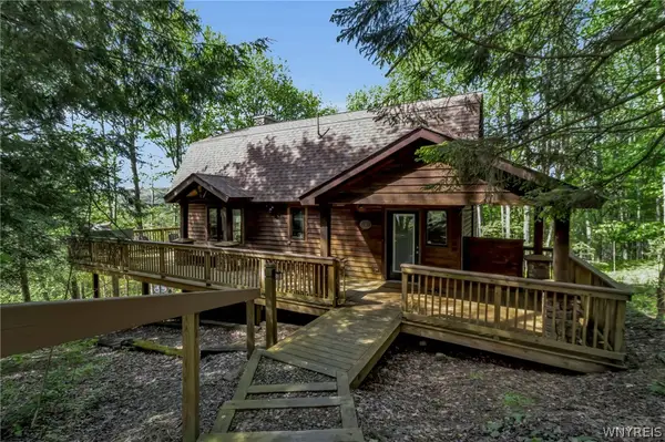 2-4 Sno Way, Ellicottville, NY 14731