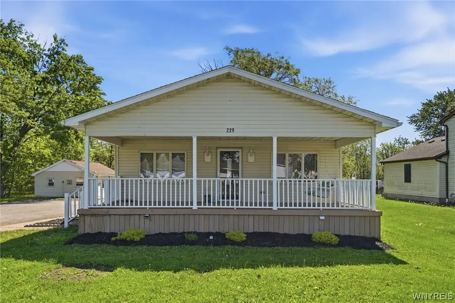 229 Hyland Avenue, Depew, NY 14043 - #3