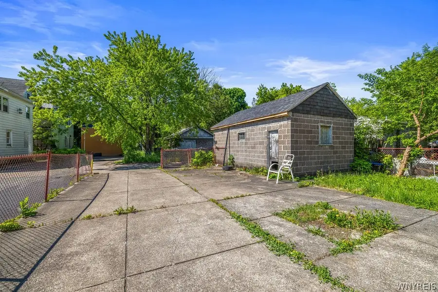 1823 Whitney Avenue, Niagara Falls, NY 14301 - #3