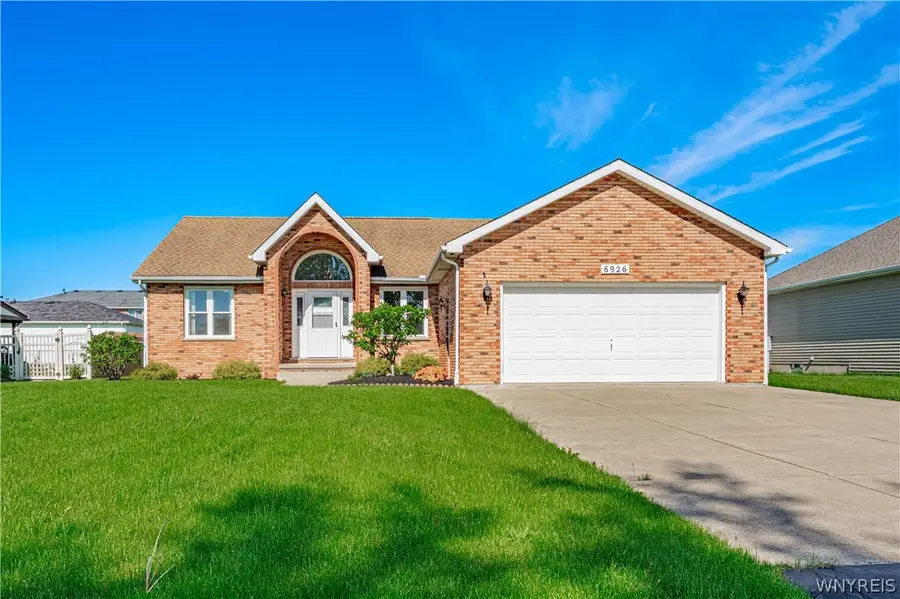 6926 Rebecca Drive, Niagara Falls, NY 14304 - #2
