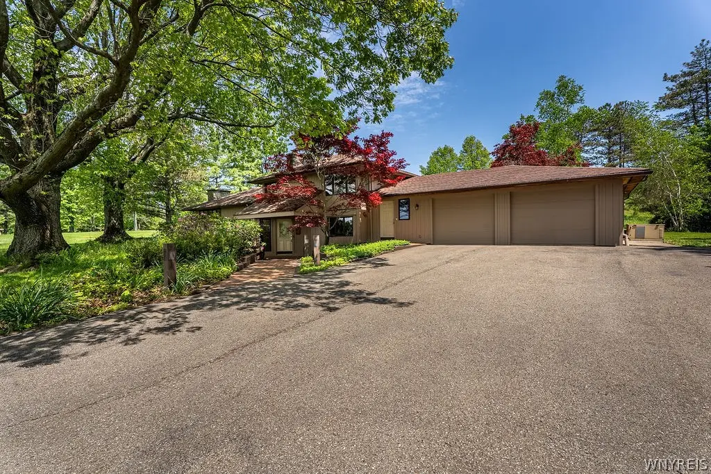 6787 Chestnut Ridge Road, Orchard Park, NY 14127 - #1