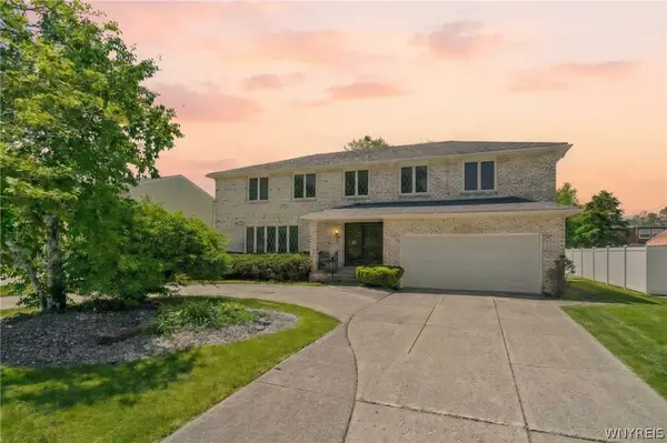 200 Foxpoint W, Buffalo, NY 14221