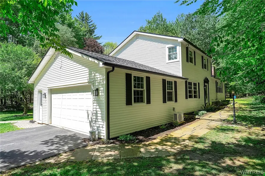151 Colony Court, East Aurora, NY 14052 - #2