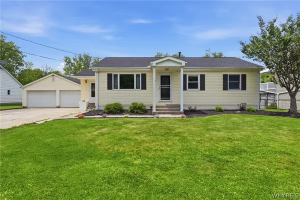 64 Park Avenue, Depew, NY 14043