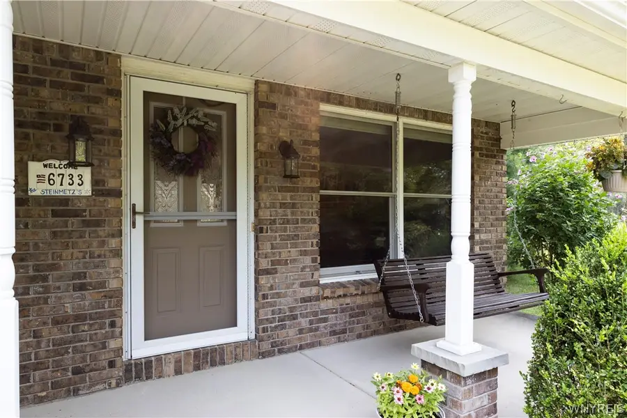 6733 Scherff Road, Orchard Park, NY 14127 - #2