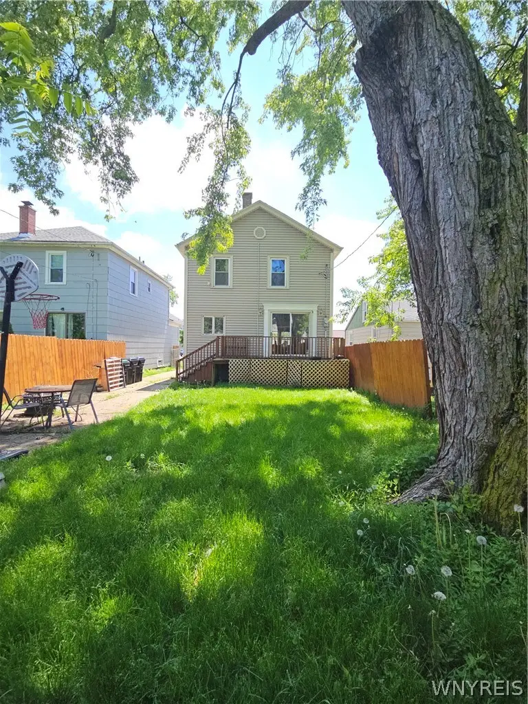 387 W Hazeltine Avenue, Buffalo, NY 14217 - #2