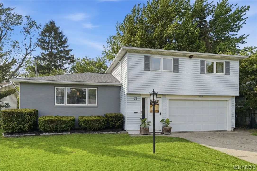 22 Newgate Road, Amherst, NY 14226 - #1