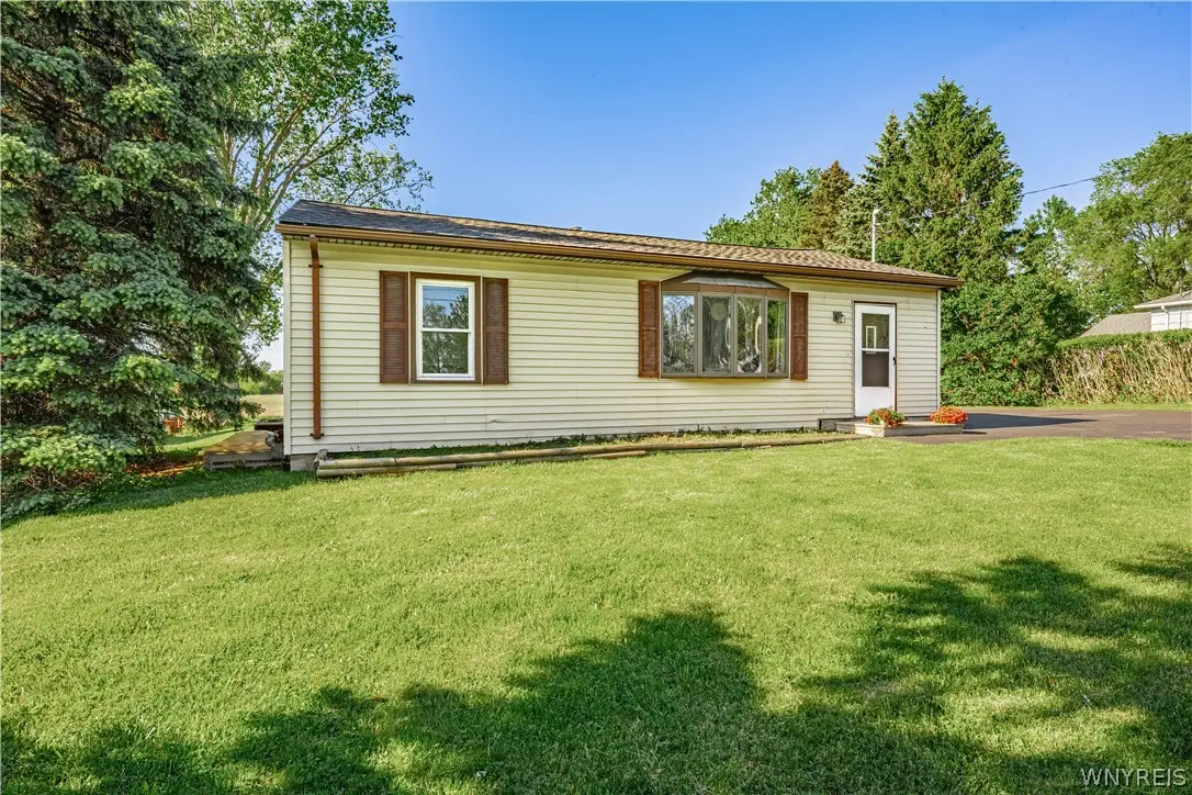 3541 Saunders Settlement Road, Sanborn, NY 14132 - #1