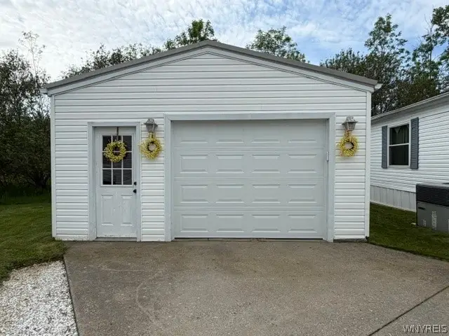 1159 Timberwood Court, Lockport, NY 14094 - #2