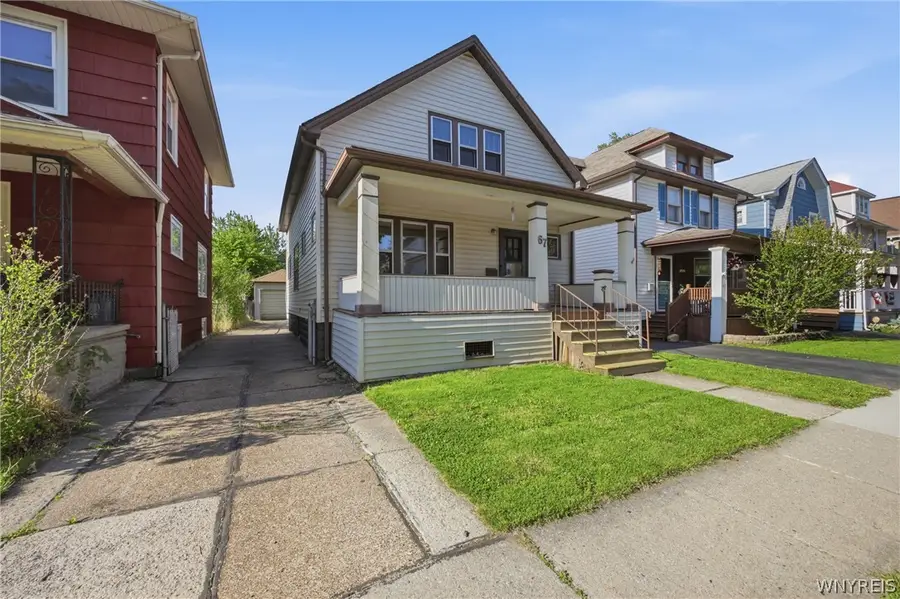 67 E Hazeltine Avenue, Buffalo, NY 14217 - #2