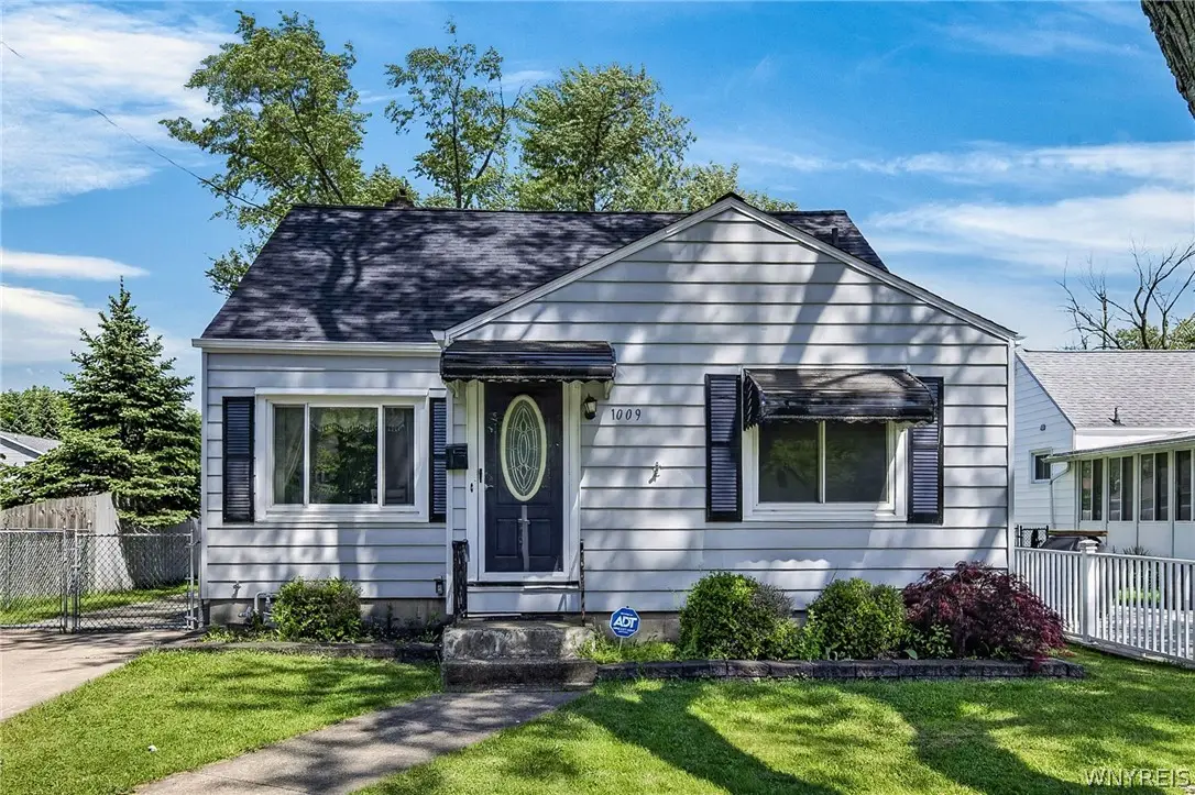1009 Pasadena Avenue, Niagara Falls, NY 14304 - #1