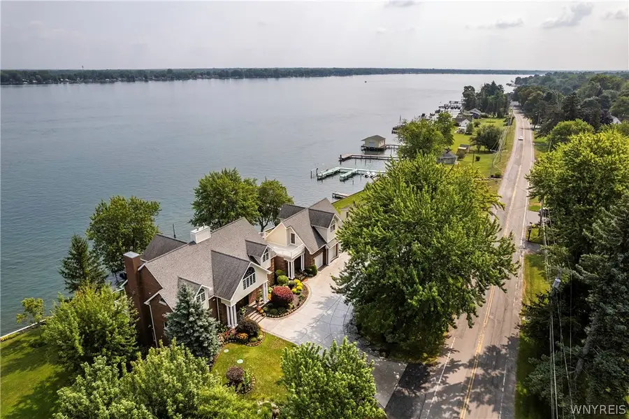 4875 E River Road, Grand Island, NY 14072 - #2