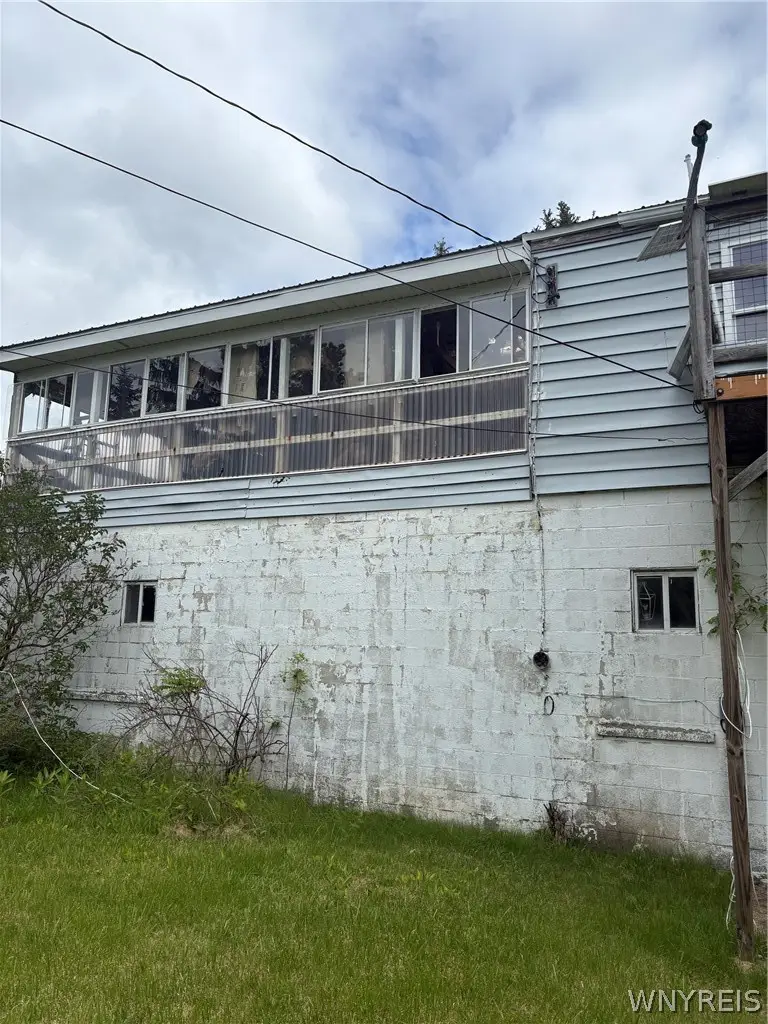 1245 Saunders Sett Road, Niagara Falls, NY 14305 - #3