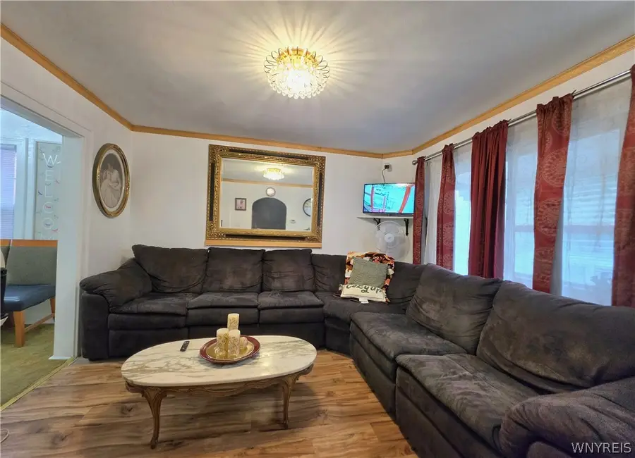 482 20th Street, Niagara Falls, NY 14303 - #3