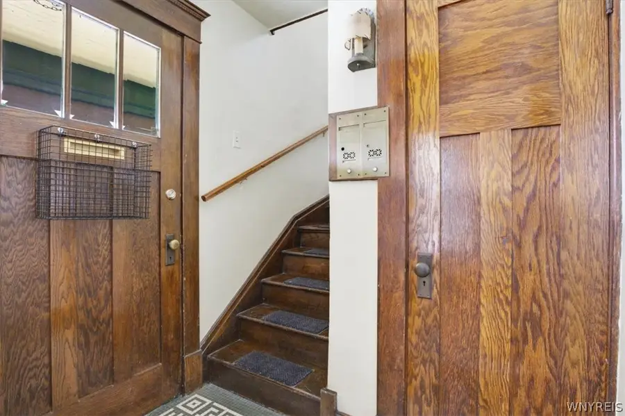 11 Cleveburn Place, Buffalo, NY 14222 - #3