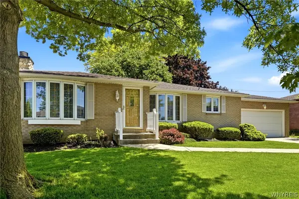 17 Delphi Drive, Buffalo, NY 14227