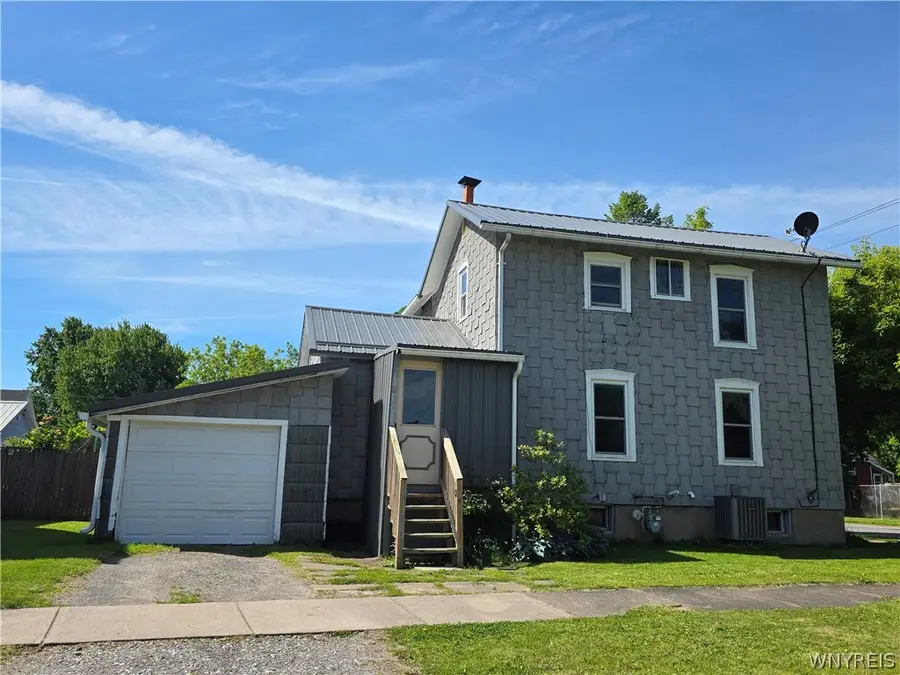 701 Genesee Street, Medina, NY 14103 - #2