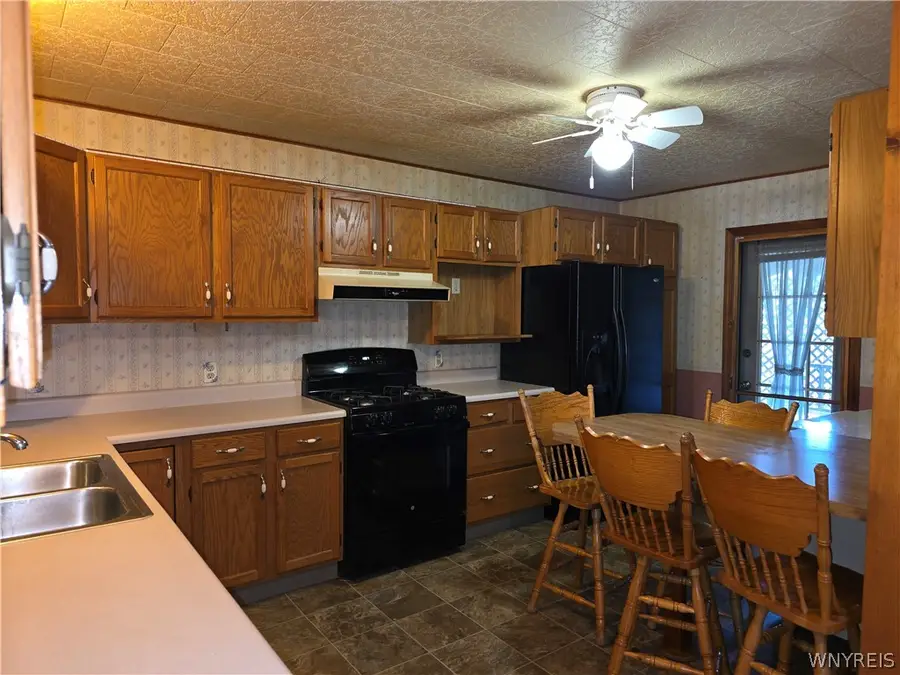 701 Genesee Street, Medina, NY 14103 - #3