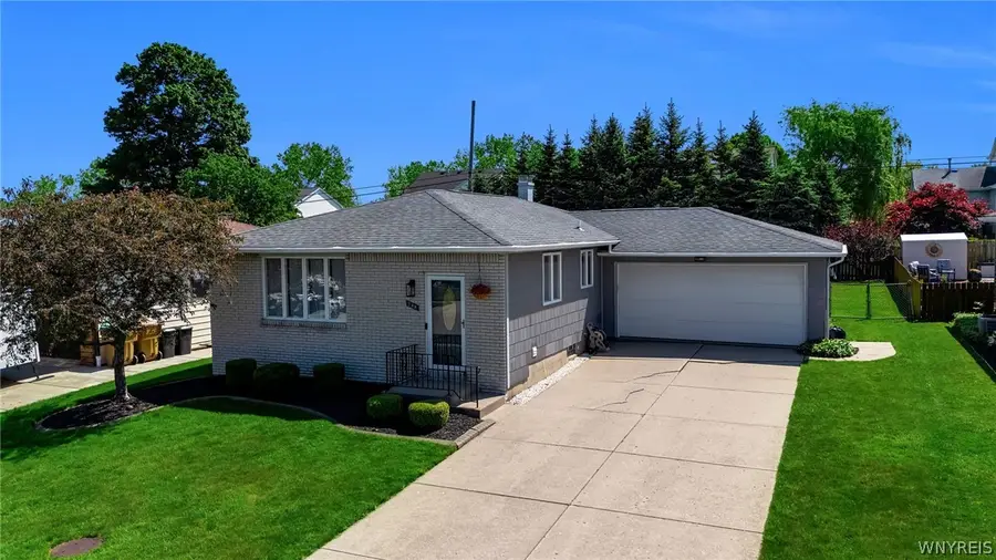 288 Barbados Drive, Buffalo, NY 14227 - #2