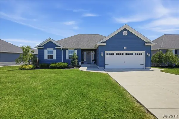 62 Country Club Court, Grand Island, NY 14072