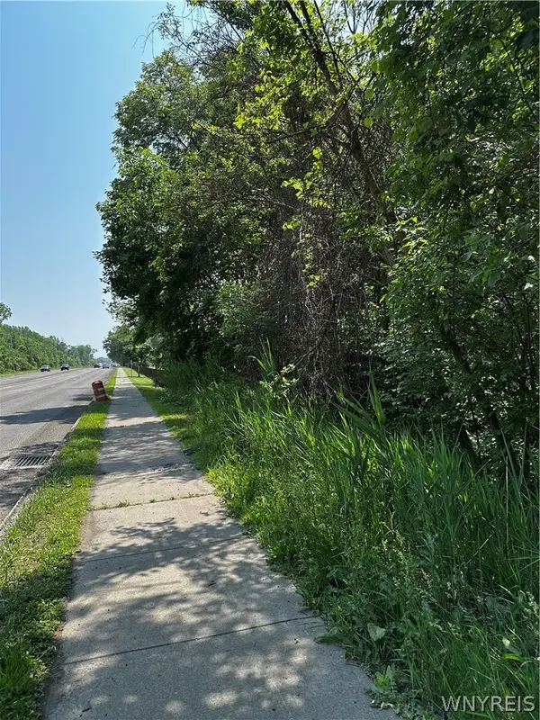 3350 Niagara Falls Boulevard, Buffalo, NY 14228