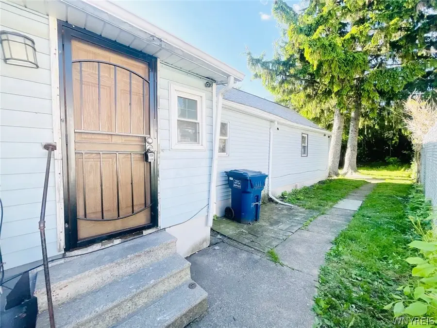 18 Olga Place, Buffalo, NY 14206 - #2