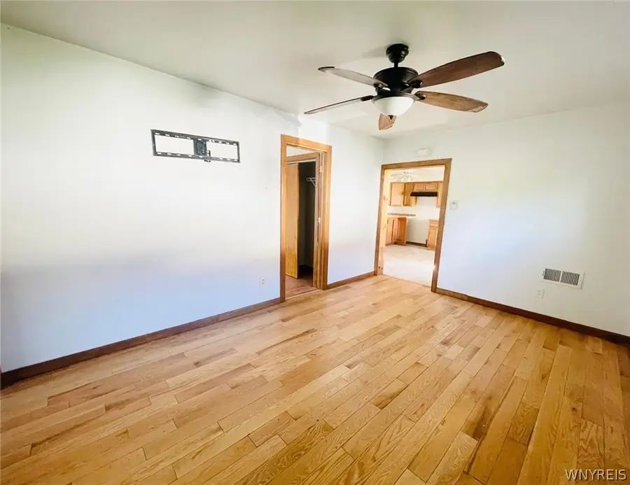 18 Olga Place, Buffalo, NY 14206 - #3