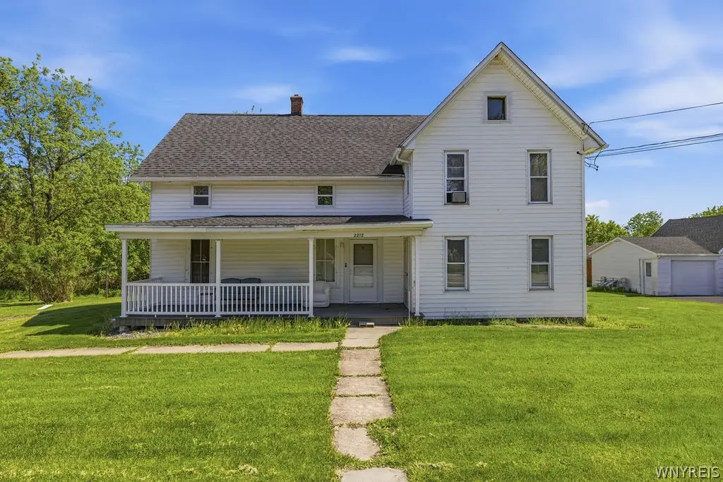 2212 Cayuga Drive Extension, Niagara Falls, NY 14304 - #1
