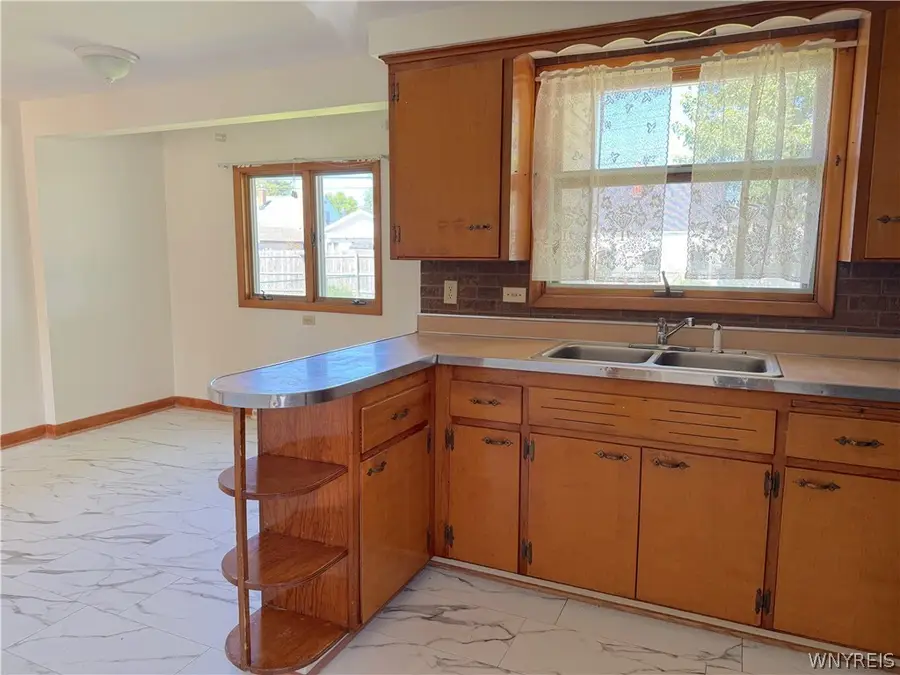 318 Forbes Avenue, Tonawanda, NY 14150 - #3