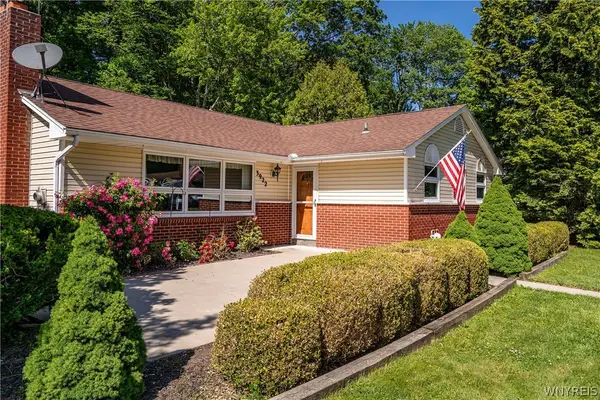 3922 N Hampton Brook Drive, Hamburg, NY 14075